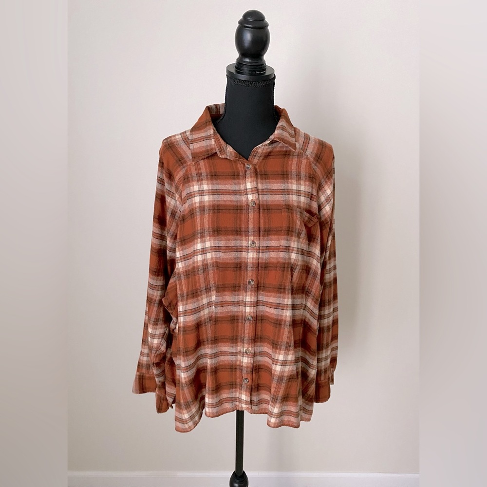 Flannel button-down shirt. Size L